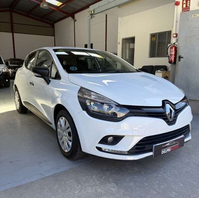 Usado Renault Clio IV Business 76 CV (55 kW) 2018 Blanco Utilitario