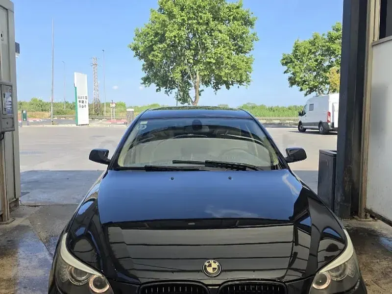Usado BMW 520 177 CV (130 kW) 2009 Negro Familiar