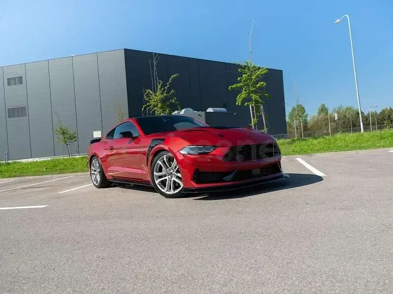 Usado Ford Mustang GT 450 CV (330 kW) 2022 Granate Coupe