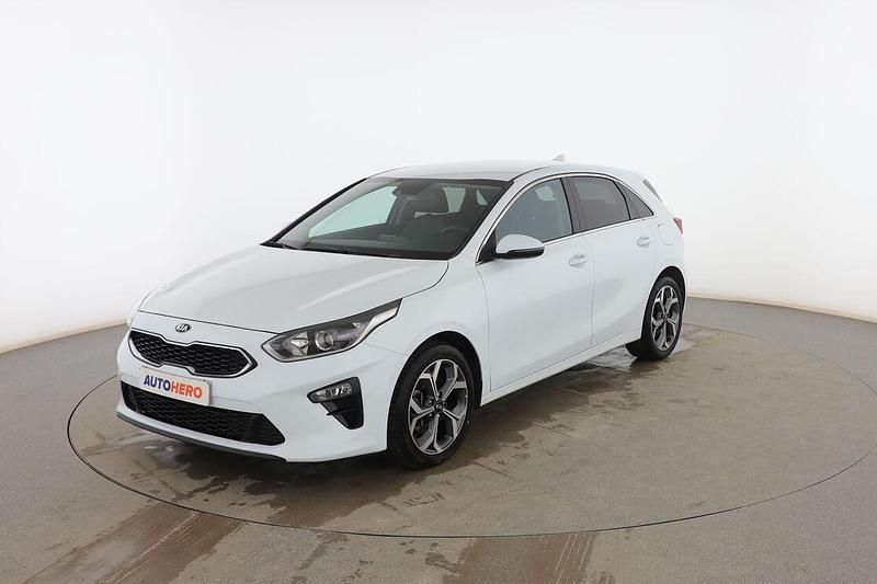 Usado Kia Ceed 120 CV (88 kW) 2020 Blanco Utilitario
