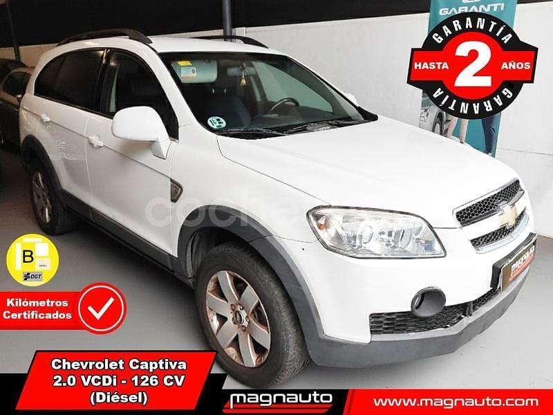 Blanco Usado 2010 Chevrolet Captiva LS SUV | 6490 € (Precio justo) - Imagen 1/4