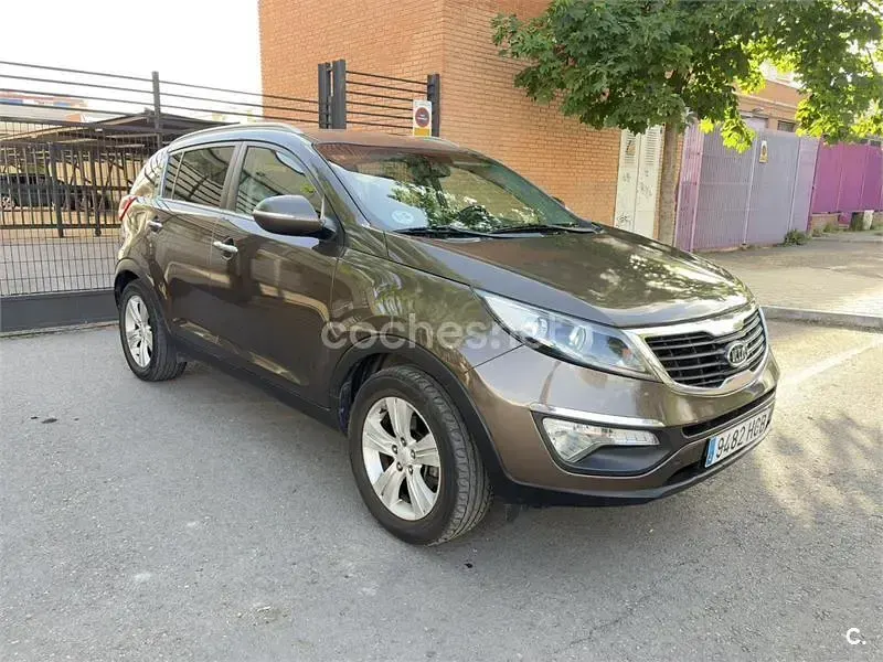 Usado Kia Sportage 115 CV (84 kW) 2011 Marrón SUV