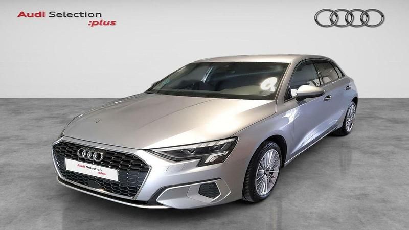 Usado Audi A3 Advanced Plus 116 CV (85 kW) 2022 Gris Berlina