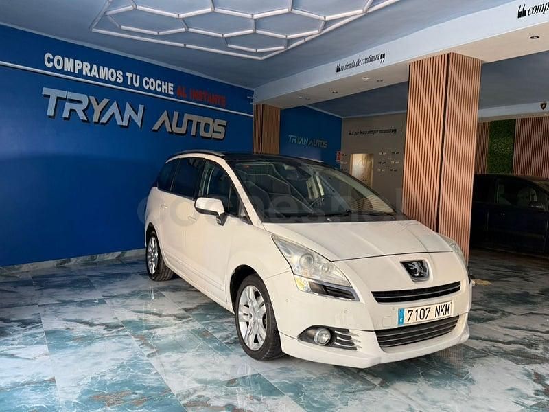 Usado Peugeot 5008 Allure 163 CV (119 kW) 2012 Blanco Monovolumen