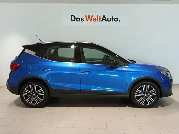 Usado Seat Arona FR 115 CV (84 kW) 2024 Azul SUV