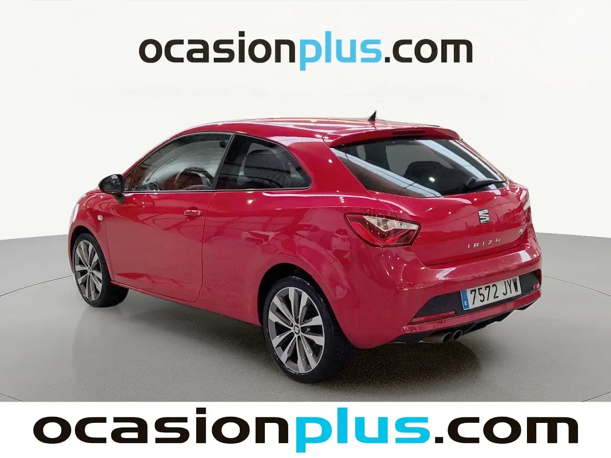 Usado Seat Ibiza Crono 110 CV (80 kW) 2017 Rojo Utilitario