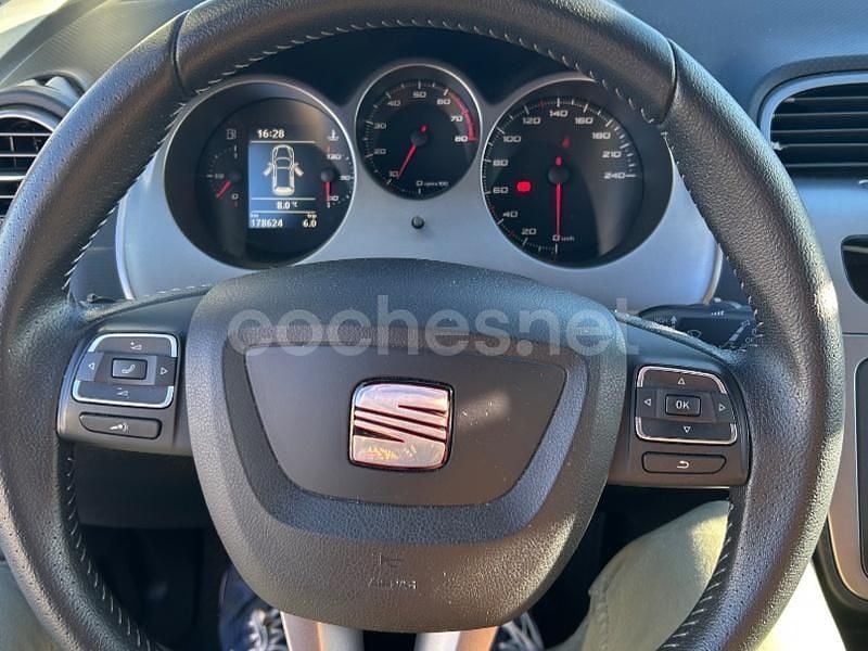 Usado Seat Altea I-Tech 125 CV (91 kW) 2014 Blanco Monovolumen