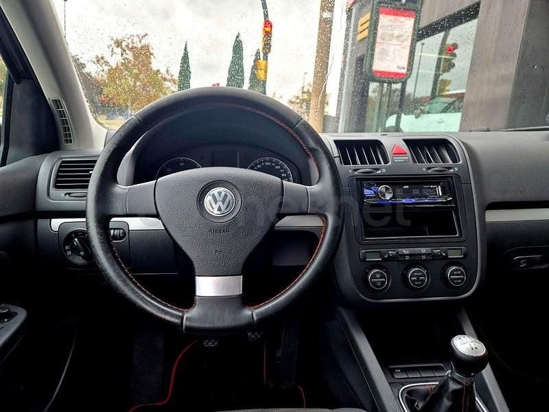 Usado VW Golf IV Trendline 105 CV (77 kW) 2006 Negro Berlina