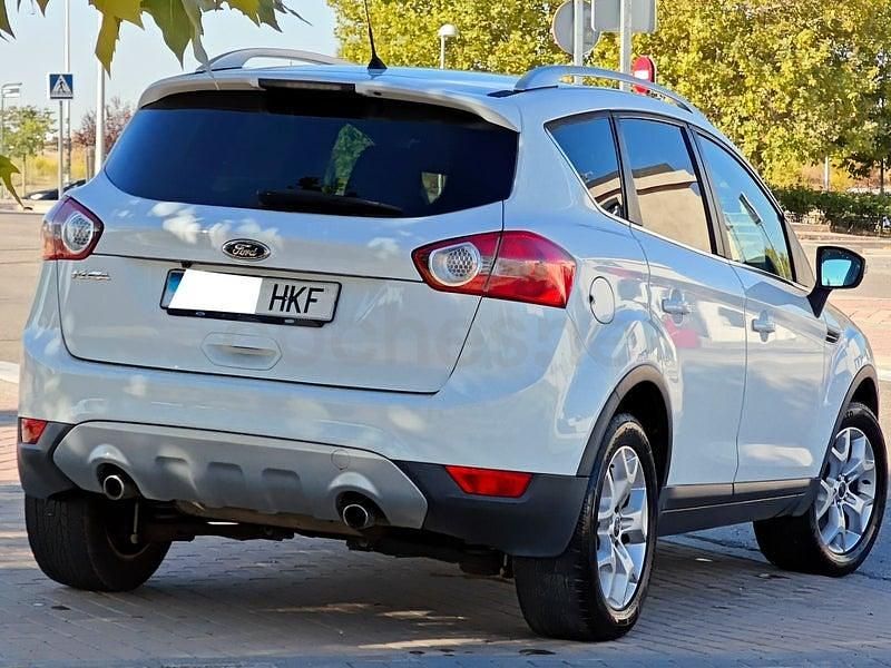 Usado Ford Kuga Titanium 140 CV (102 kW) 2012 Blanco SUV