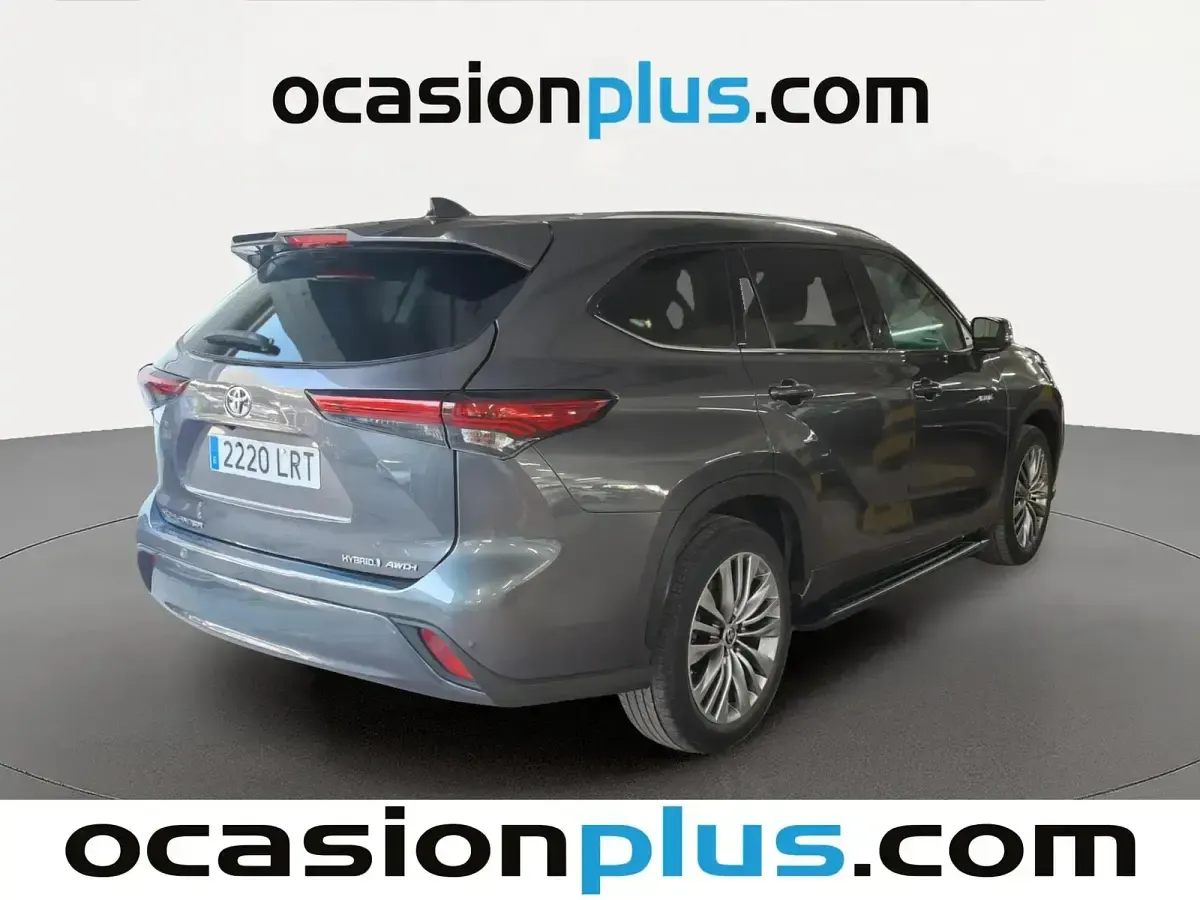 Usado Toyota Highlander Advance 246 CV (180 kW) 2021 Gris SUV