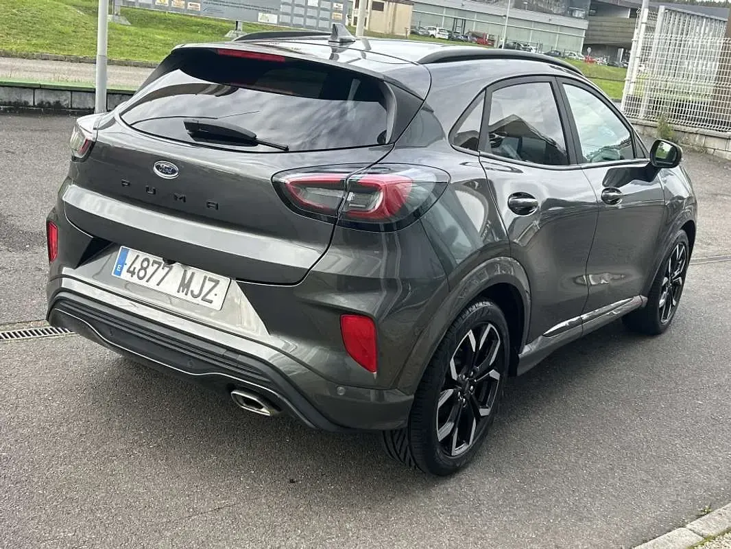 Usado Ford Puma ST-Line X 155 CV (114 kW) 2023 Gris SUV