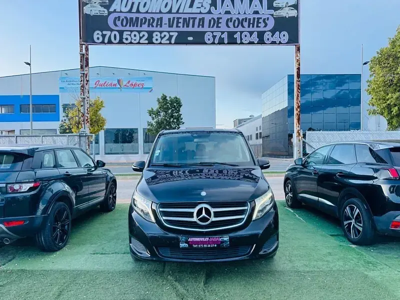 Usado Mercedes V220 Avantgarde 163 CV (119 kW) 2015 Negro Monovolumen