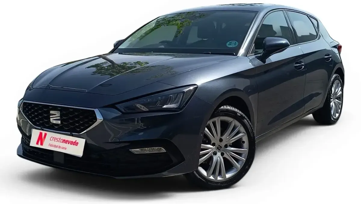 Usado Seat Leon Style 110 CV (80 kW) 2023 Gris