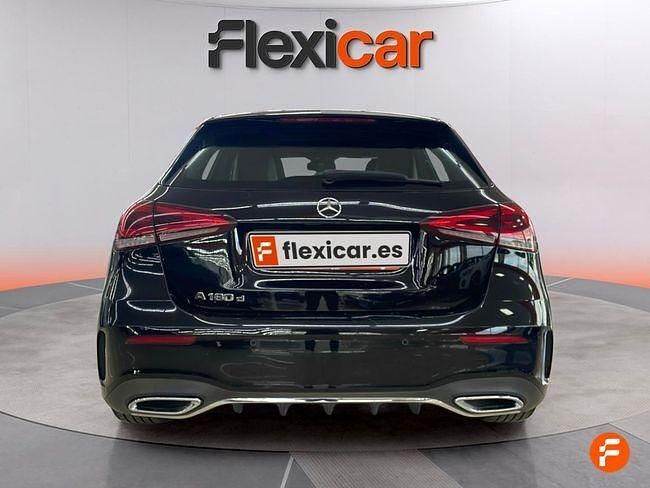 Usado Mercedes A180 116 CV (85 kW) 2020 Negro