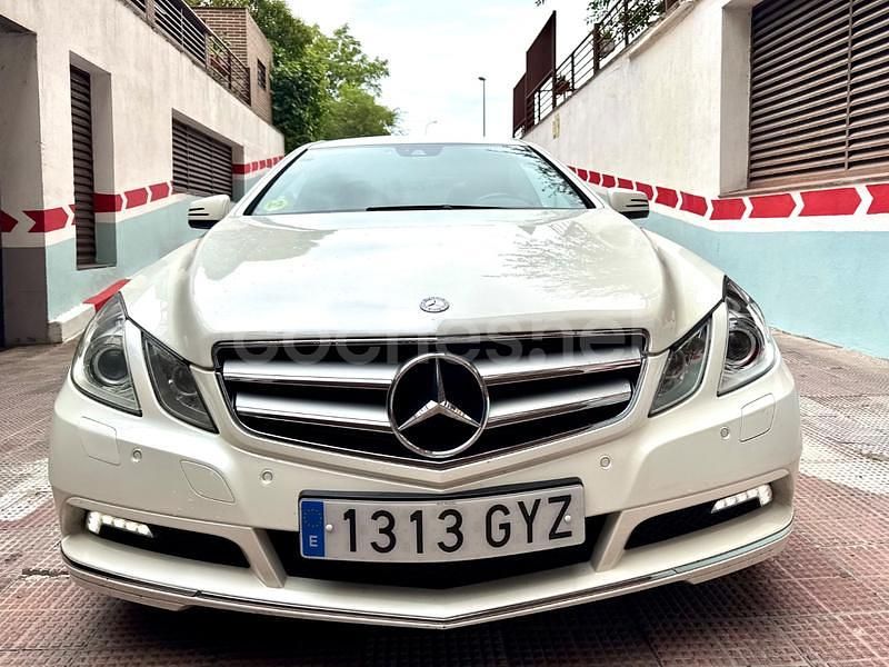 Blanco Usado 2010 Mercedes E350 Elegance Coupe | 11.900 € (Buen precio) - Imagen 1/4