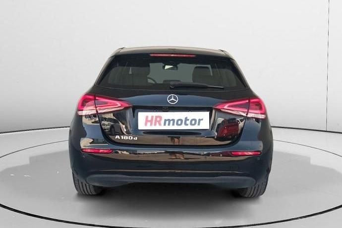 Usado Mercedes A180 116 CV (85 kW) 2021