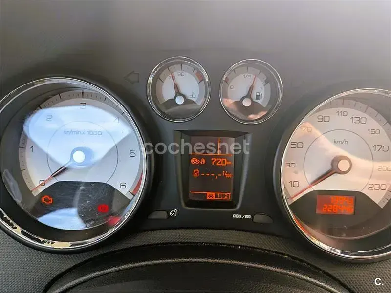 Usado Peugeot 308 Premium 110 CV (80 kW) 2008 Negro Berlina