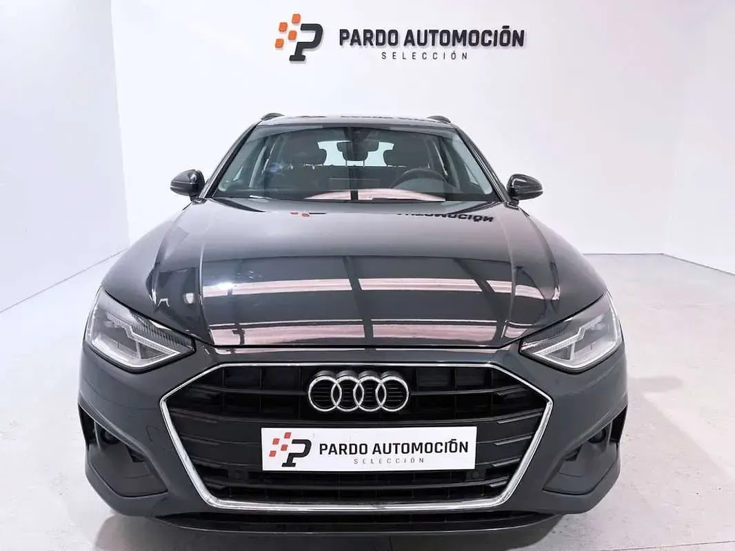 Usado Audi A4 Advanced Plus 136 CV (100 kW) 2020 Gris Familiar