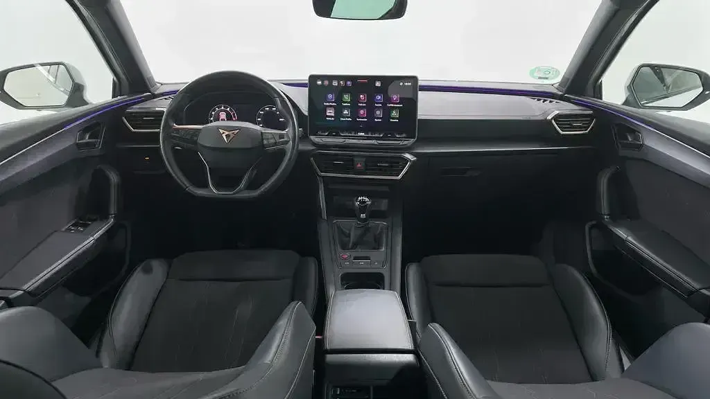 Usado Cupra Leon 150 CV (110 kW) 2025 Blanco Berlina