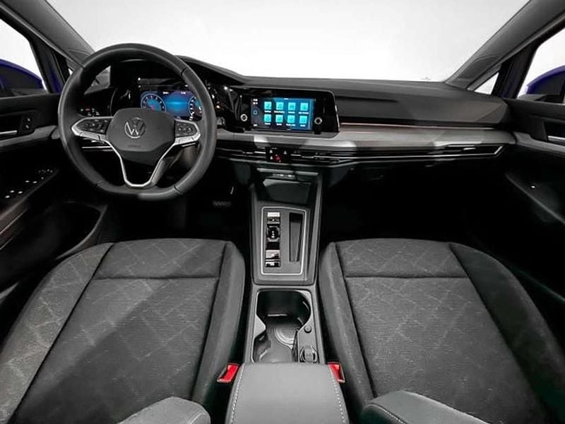 Occasion VW Golf VIII 151 ch (111 kW) 2024 Bleue Berline