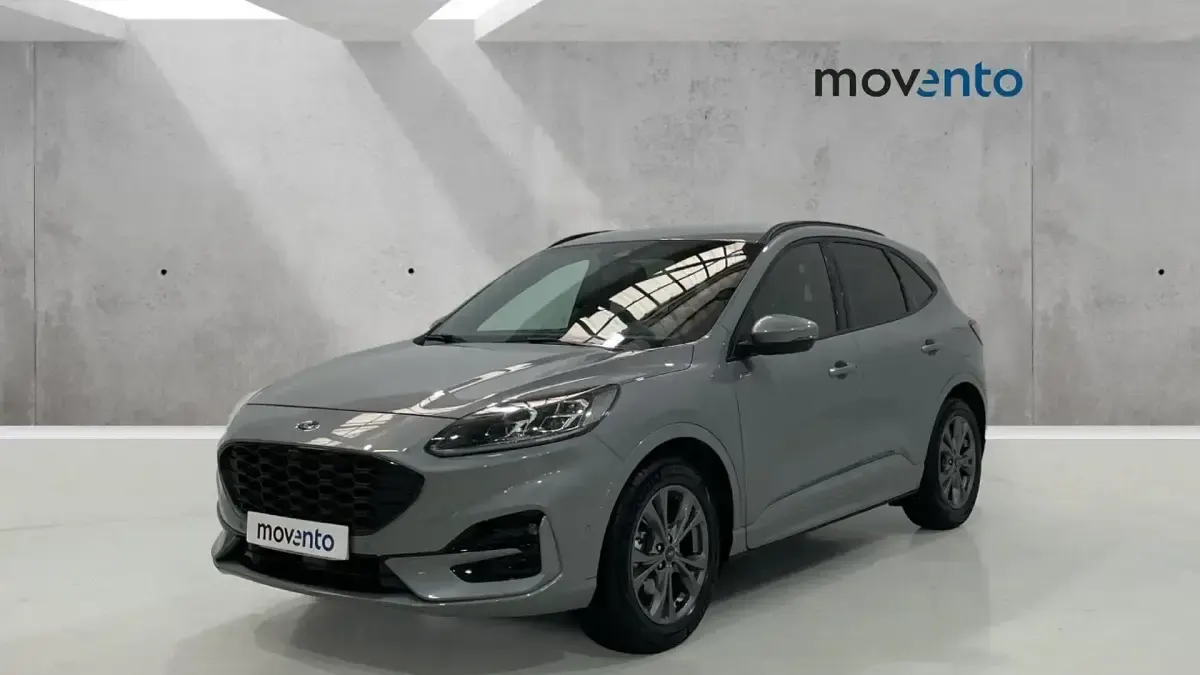 Usado Ford Kuga ST-Line X 190 CV (139 kW) 2023 Gris SUV
