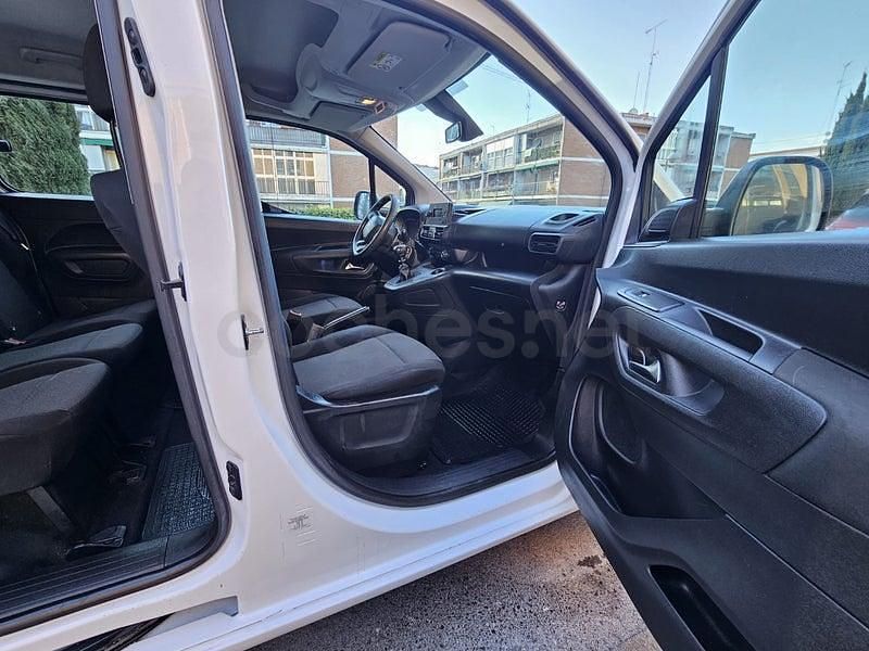 Usado Citroën Berlingo Live 102 CV (75 kW) 2021 Blanco Monovolumen