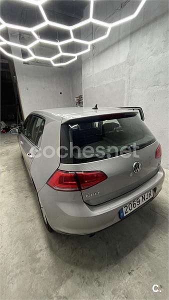Usado VW Golf VII 105 CV (77 kW) 2013 Beige Berlina