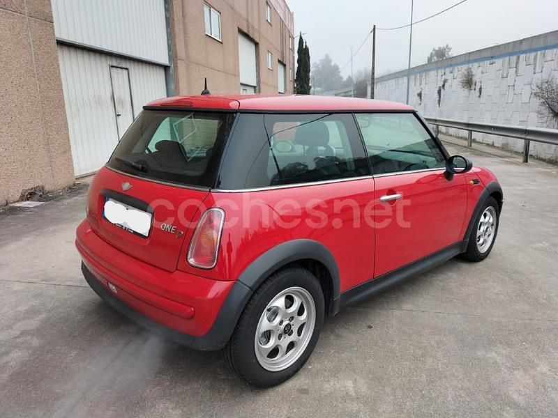 Usado Mini One D 75 CV (55 kW) 2004 Rojo Utilitario