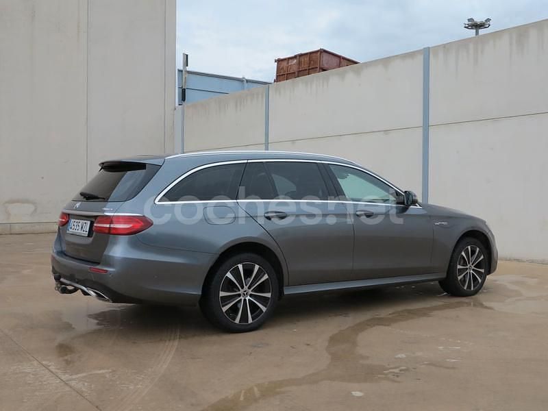 Usado Mercedes E450 367 CV (269 kW) 2018 Gris / plata Familiar