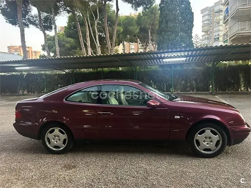 Usado Mercedes CLK320 Elegance 218 CV (160 kW) 1998 Granate Descapotable
