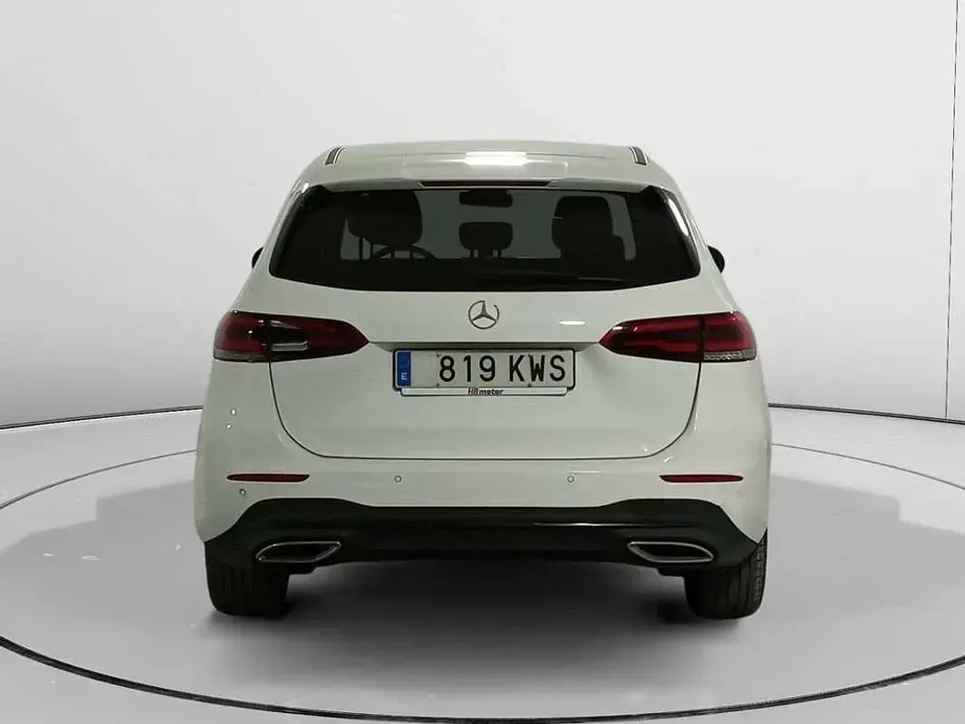 Usado Mercedes B180 116 CV (85 kW) 2019 Blanco Utilitario