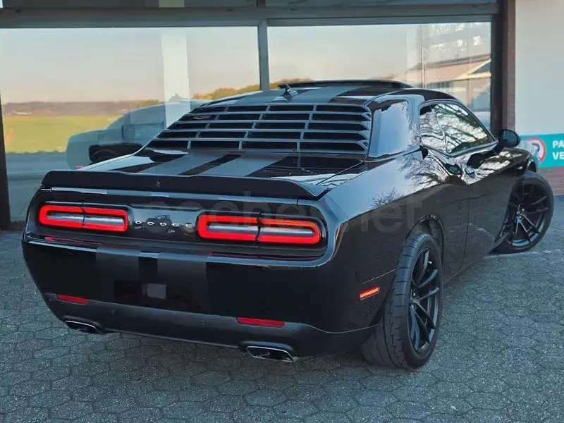 Usado Dodge Challenger 375 CV (275 kW) 2023 Negro Coupe