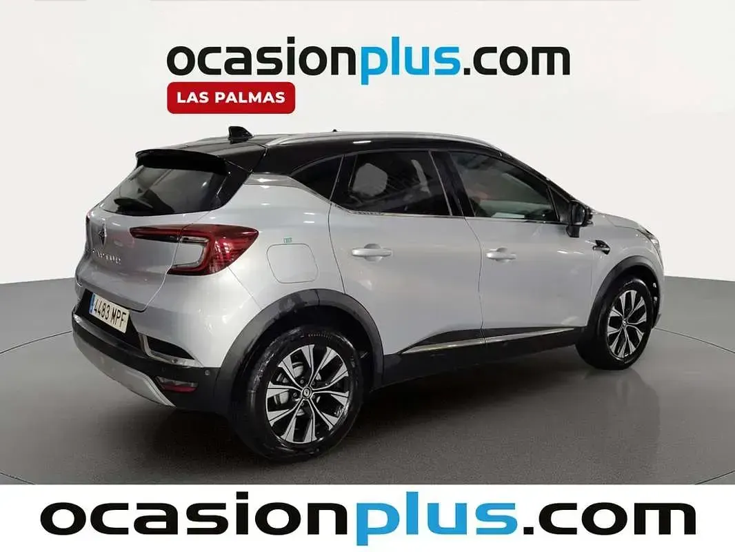 Usado Renault Captur Techno 91 CV (66 kW) 2024 Gris SUV