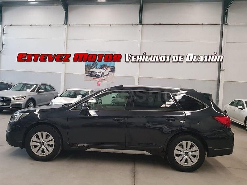 Usado Subaru Outback 150 CV (110 kW) 2015 Negro Familiar