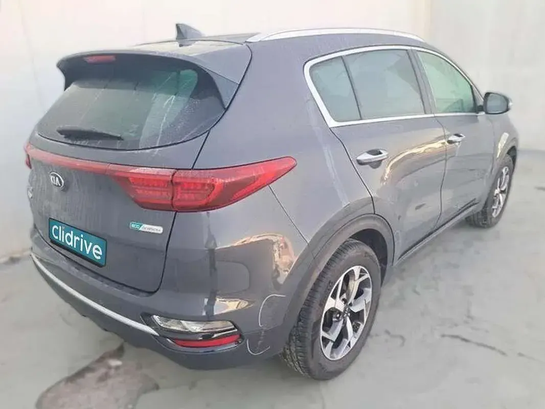 Usado Kia Sportage 136 CV (100 kW) 2020 Gris SUV