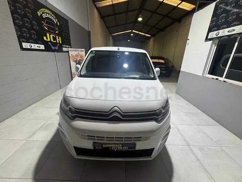 Usado Citroën Berlingo Business Class 102 CV (75 kW) 2022 Blanco Monovolumen