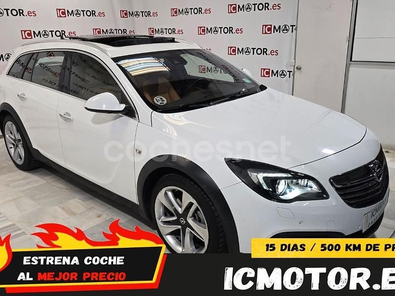 Blanco Usado 2013 Opel Insignia Country Tourer Familiar | 11.999 € - Imagen 1/4
