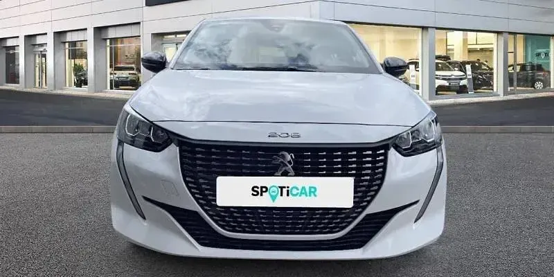 Usado Peugeot 208 Active 102 CV (75 kW) 2022 Blanco Utilitario