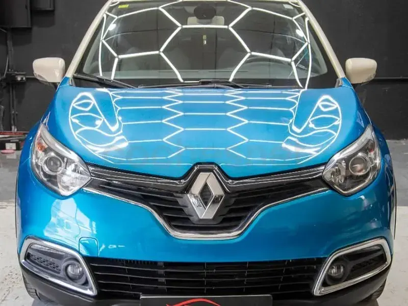 Usado Renault Captur Zen 95 CV (69 kW) 2016 Azul SUV