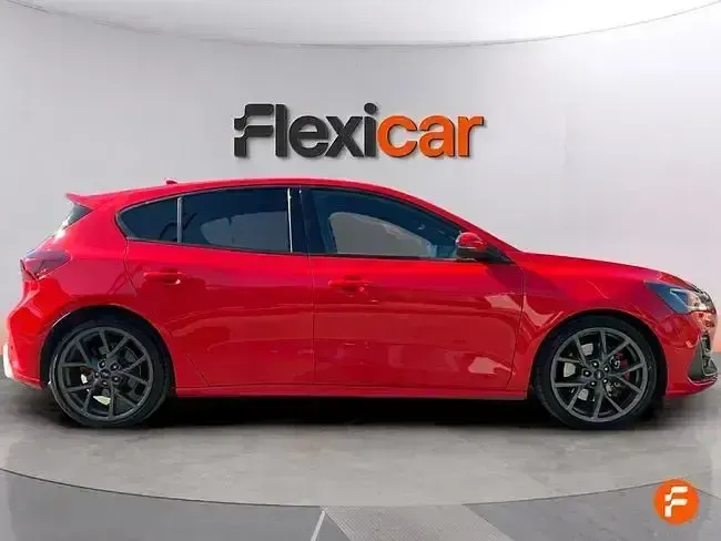Usado Ford Focus ST 280 CV (205 kW) 2025 Rojo Berlina