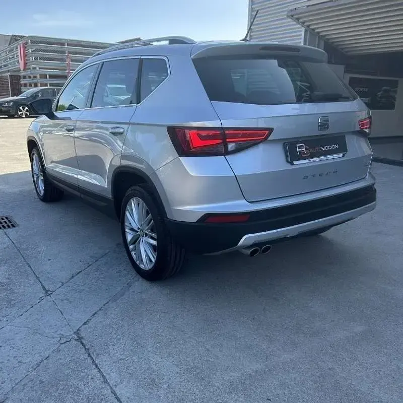 Usado Seat Ateca XCELLENCE 150 CV (110 kW) 2016 Gris SUV