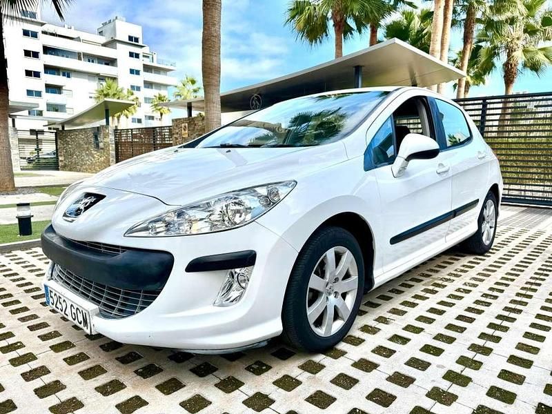 Blanco Usado 2008 Peugeot 308 Sport Utilitario | 6000 € (Precio justo) - Imagen 1/4