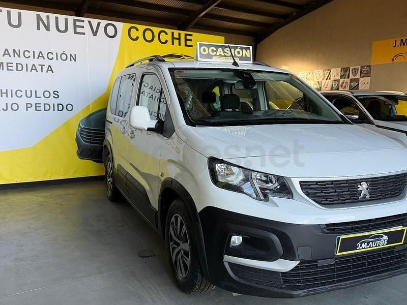 Usado Peugeot Rifter Access 100 CV (73 kW) 2019 Blanco Monovolumen