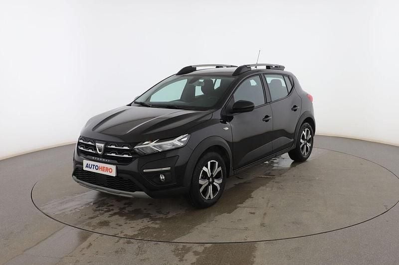 Negro Usado 2022 Dacia Sandero Comfort Utilitario | 14.799 € (Precio justo) - Imagen 1/3
