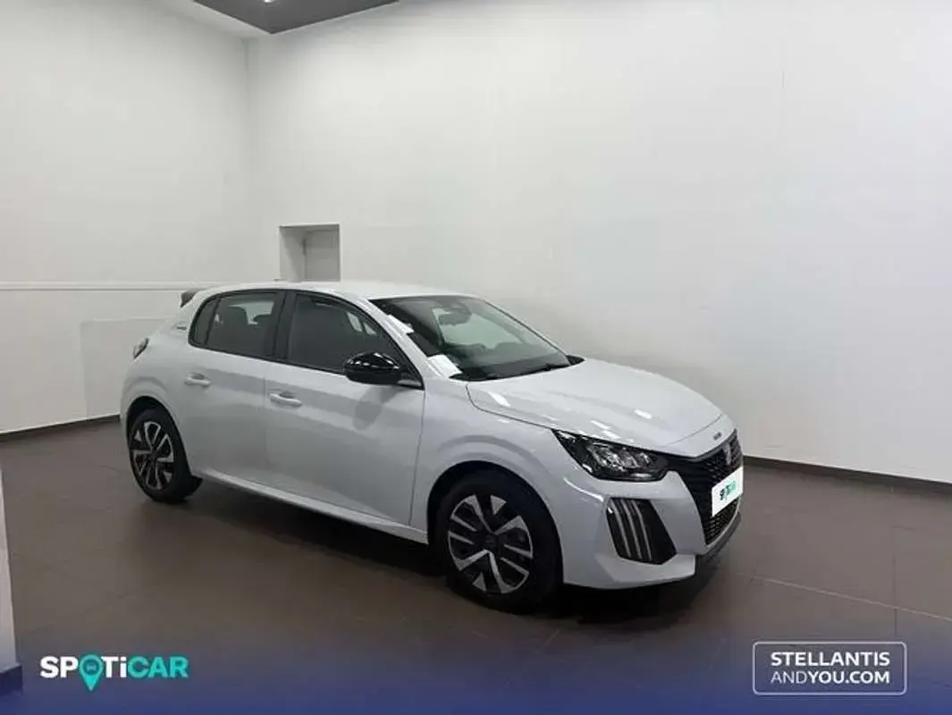 Usado Peugeot 208 Style 110 CV (80 kW) 2025 Blanco Utilitario