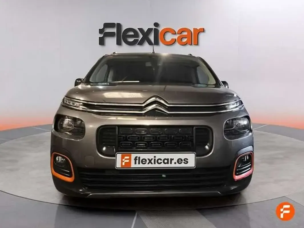Usado Citroën Berlingo Shine 131 CV (96 kW) 2020 Gris Monovolumen