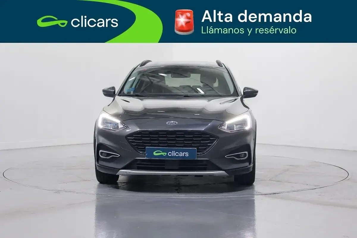 Usado Ford Focus Active 125 CV (91 kW) 2021 Negro Berlina