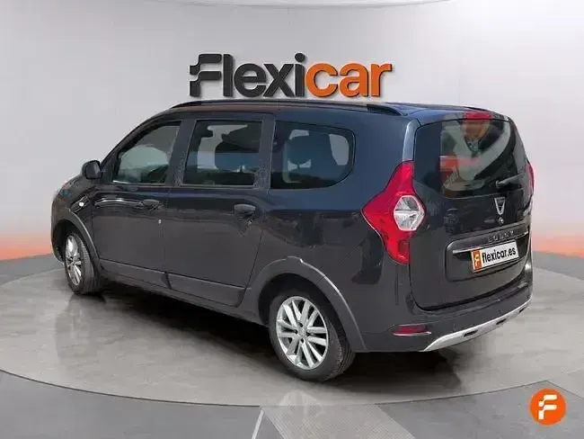 Usado Dacia Lodgy 115 CV (84 kW) 2021 Gris Monovolumen