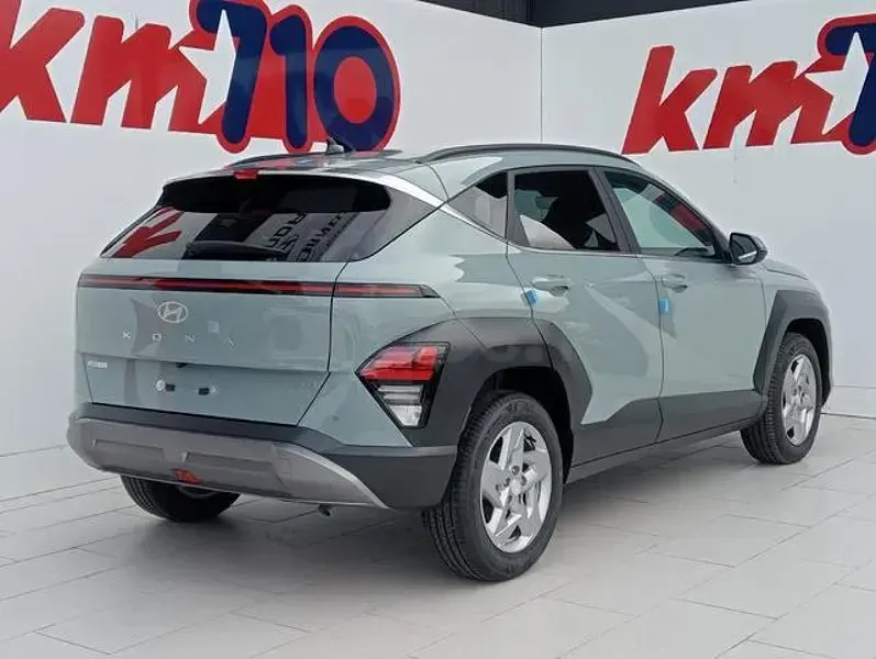 Nuevo Hyundai Kona 100 CV (73 kW) 2026 Verde SUV