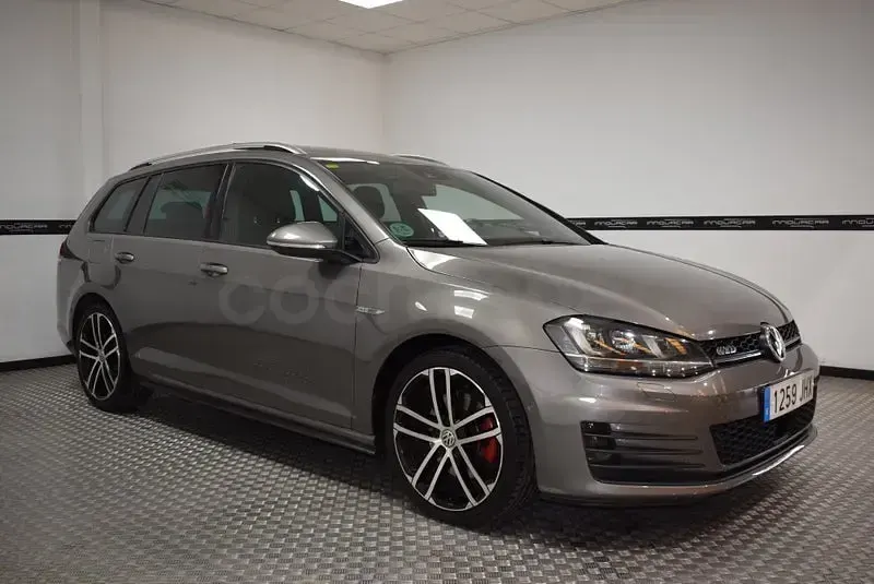 Usado VW Golf VII GTD 184 CV (135 kW) 2015 Gris / plata Familiar